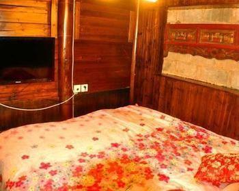 Hong Village Pine Crane Hall Inn Montanhas Montanhas Huangshan Exterior foto